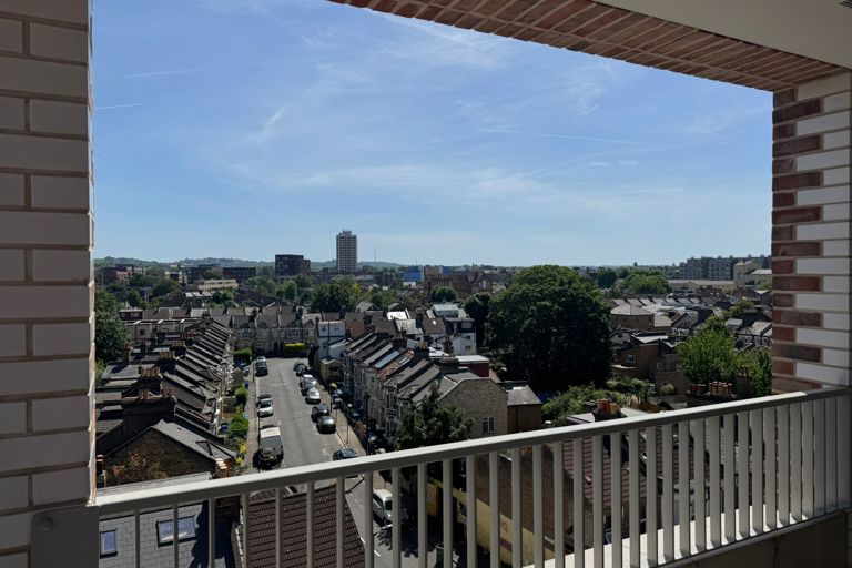 Flat 20