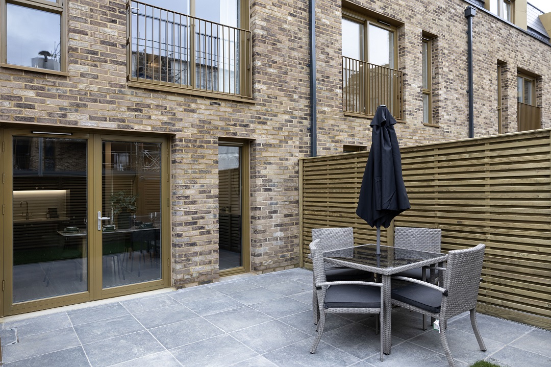 4 bedroom townhouse