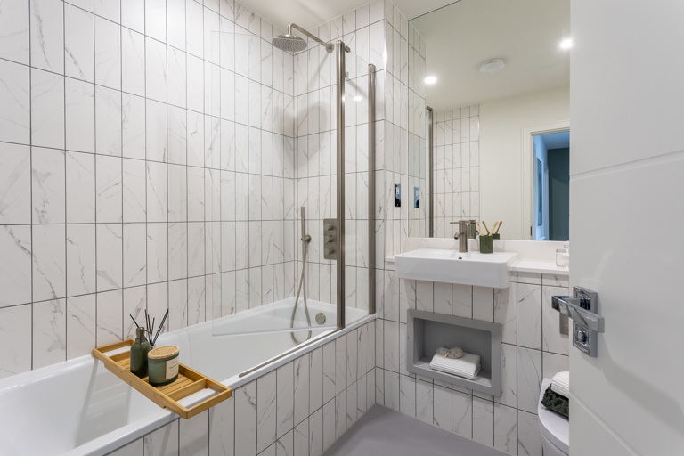 Garratt Collection 4 Bed SB 58 Bathroom